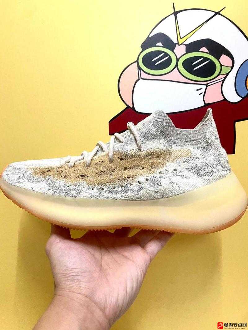 Yeezy380 蜜桃粉与白色：时尚潮流的绝美色彩碰撞